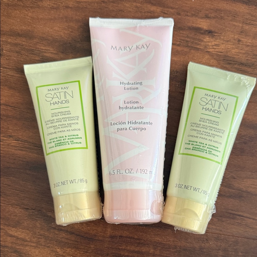 Mary Kay Satin Hands Trio - Pink and Cream